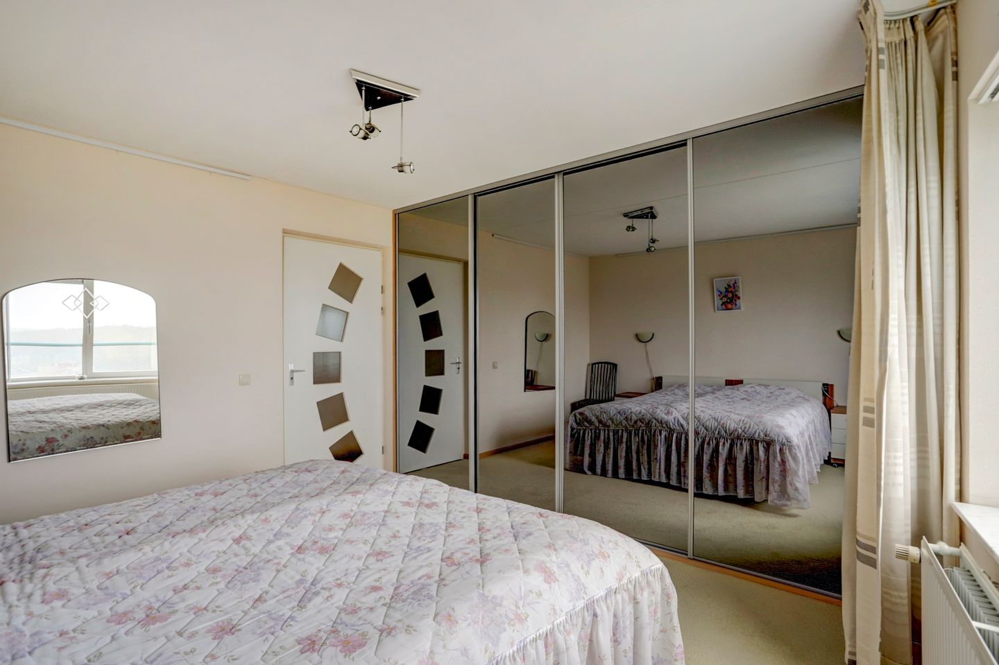 Foto 34 van Van Eesterenplein 292