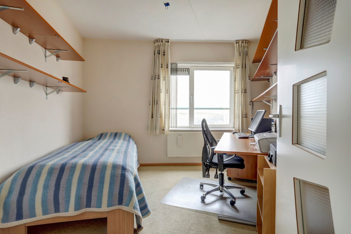 Foto 35 van Van Eesterenplein 292