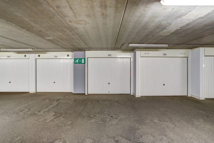 Foto 38 van Van Eesterenplein 292