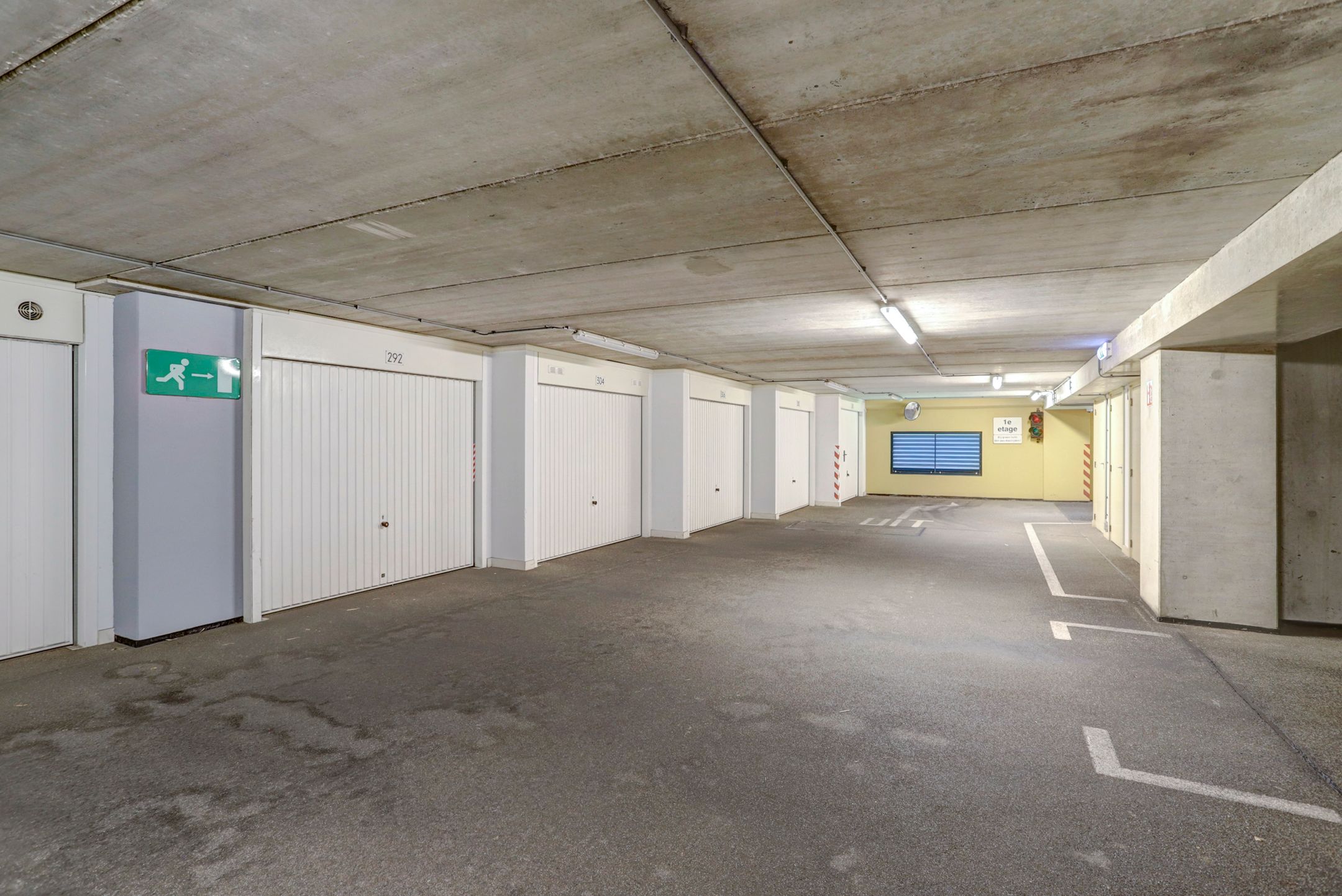 Foto 39 van Van Eesterenplein 292