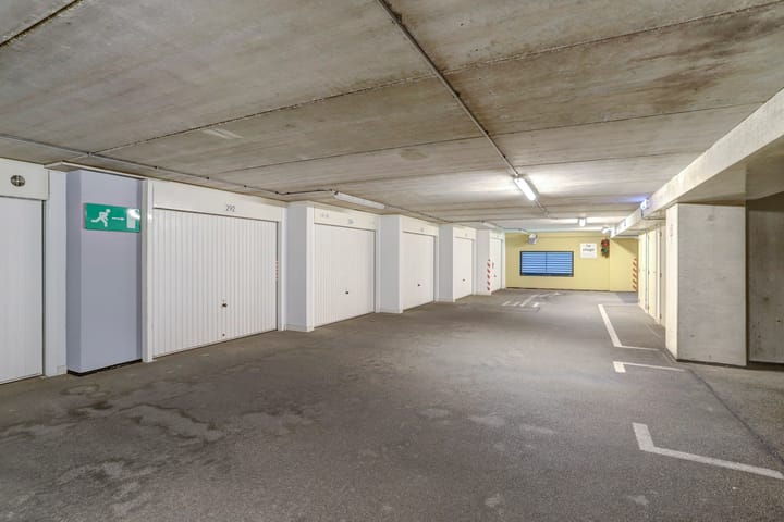 Foto 39 van Van Eesterenplein 292