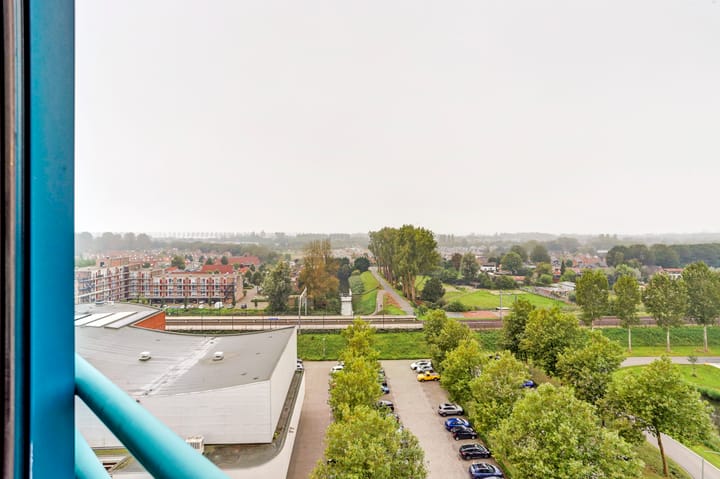 Foto 44 van Van Eesterenplein 292