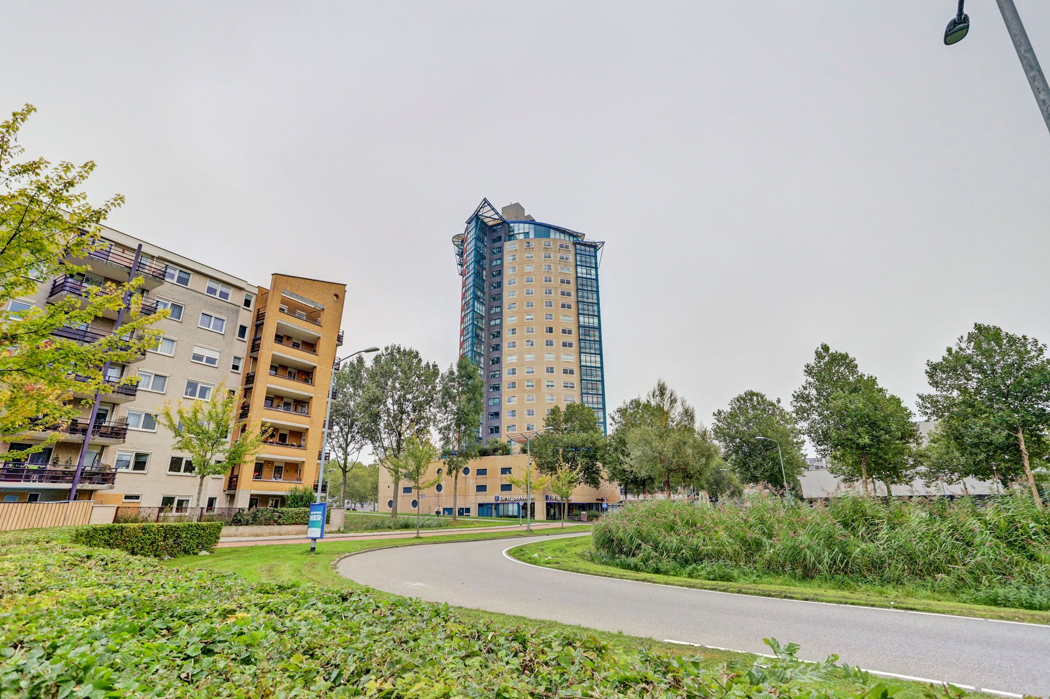 Foto 45 van Van Eesterenplein 292