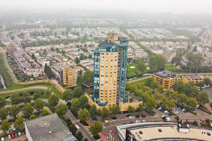 Foto 47 van Van Eesterenplein 292