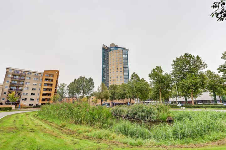 Foto 46 van Van Eesterenplein 292