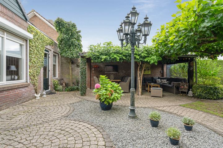 View photo 38 of Bremstraat 134