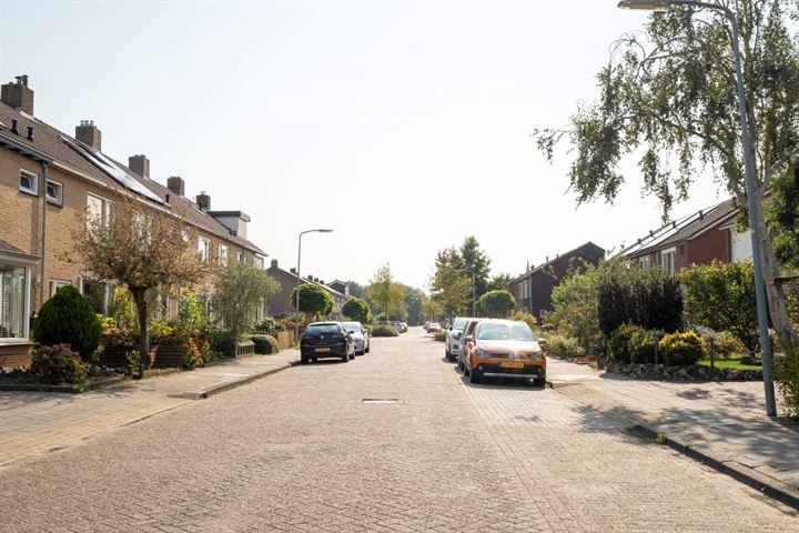 Bekijk foto 35 van Overdorpstraat 92