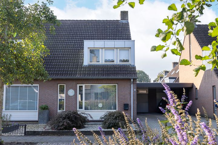 Bekijk foto 4 van Meentstraat 9