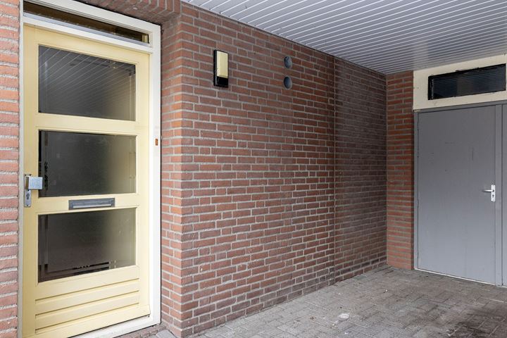 Bekijk foto 6 van Meentstraat 9