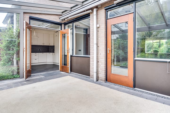 Foto 15 van Irenestraat 26