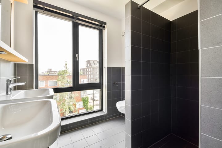 Foto 40 van Jan Vrijmanstraat 228