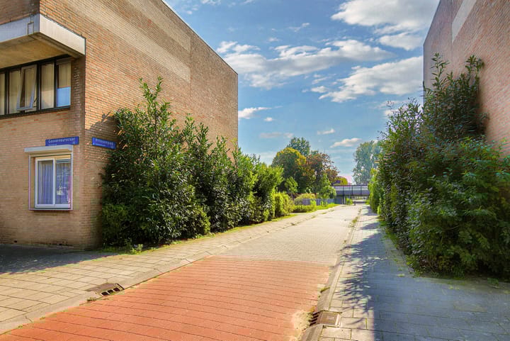 Foto 23 van Gouverneurstraat 8