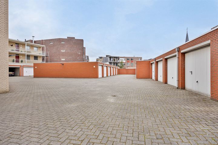 Bekijk foto 32 van Goudmijnhof 44