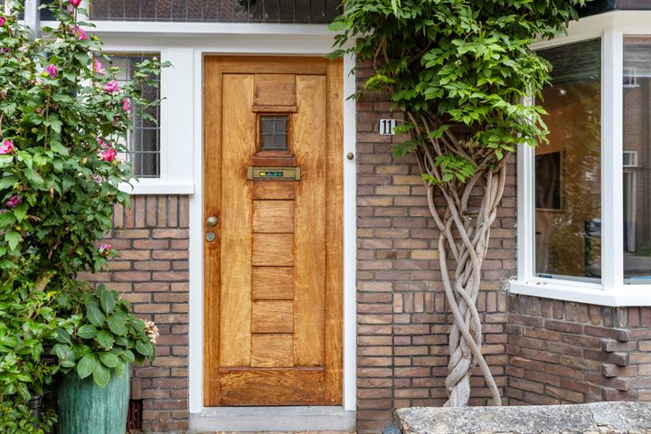 Bekijk foto 35 van Beerninkstraat 11