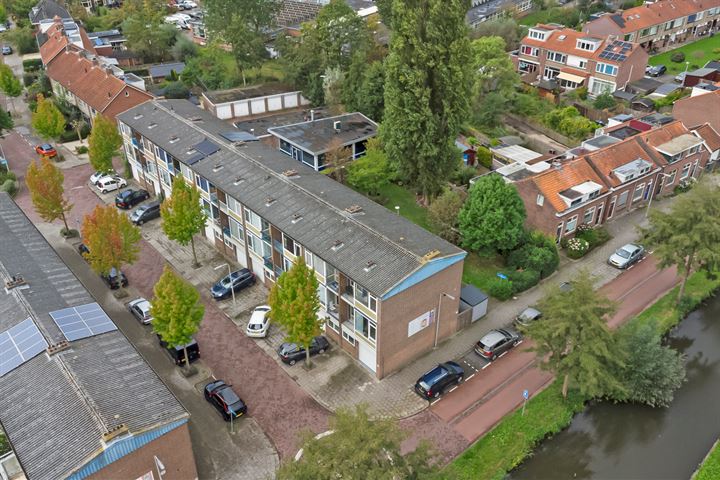 View photo 33 of Roos van Dekemastraat 20