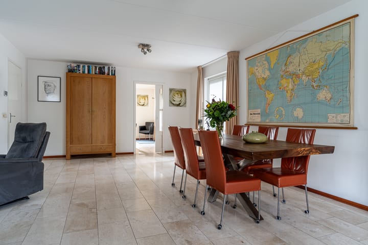 Foto 32 van J. Droststraat 5