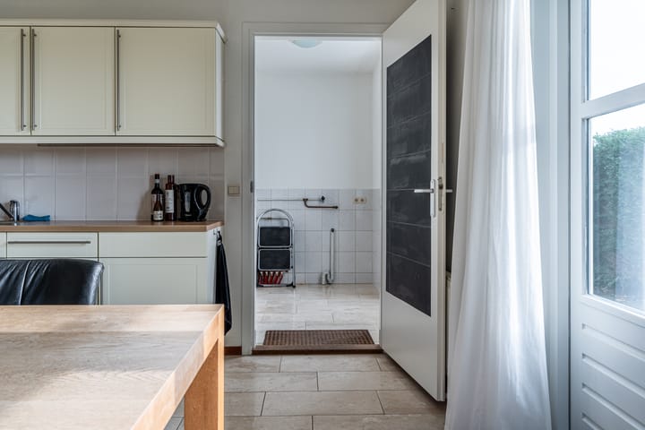 Foto 38 van J. Droststraat 5