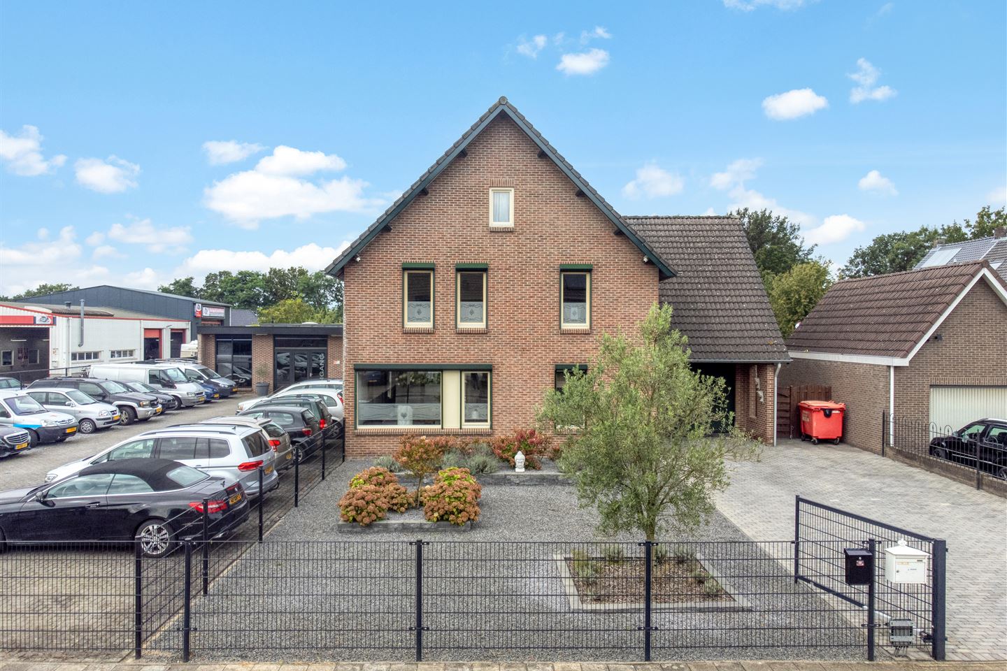 Bekijk foto 1 van Heirstraat 8