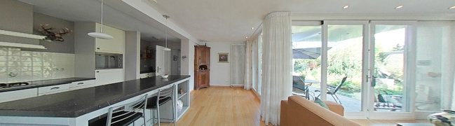 View 360° photo of Woonkamer of Aan de Vier Gebroeders 14