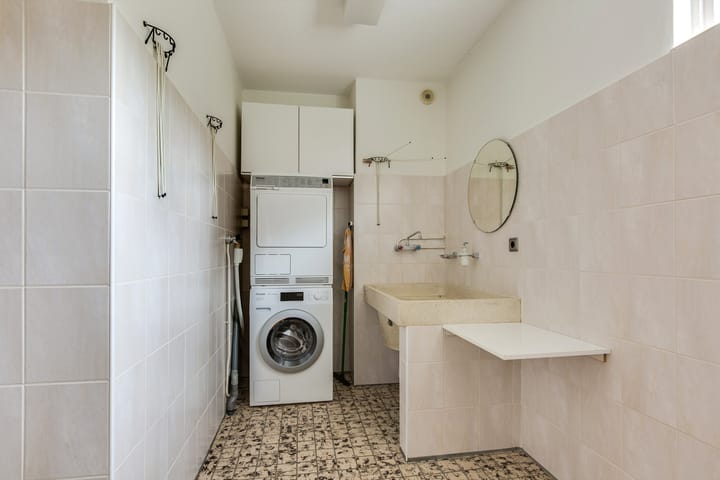 Foto 36 van Van Vredenburchlaan 5