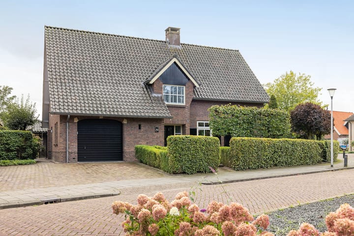 Photo 1 of de Esch 24