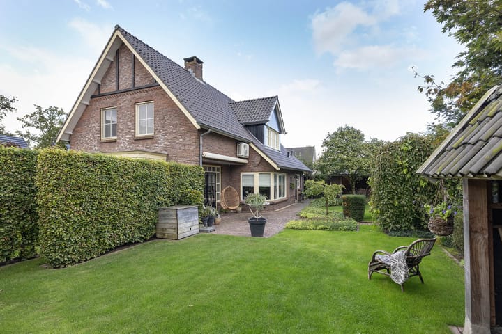 Photo 4 of de Esch 24