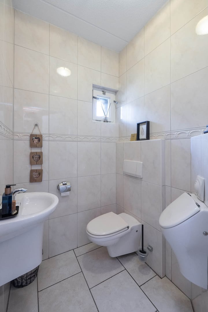 Photo 6 of de Esch 24