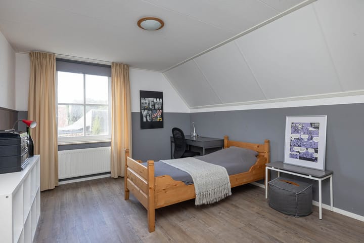 Photo 13 of de Esch 24