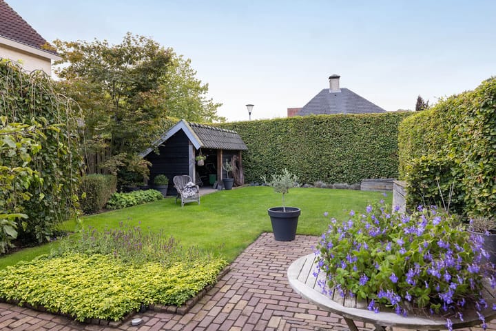 Photo 20 of de Esch 24