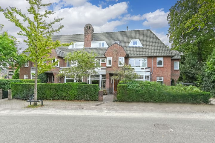 Foto 1 van Rijnegomlaan 8