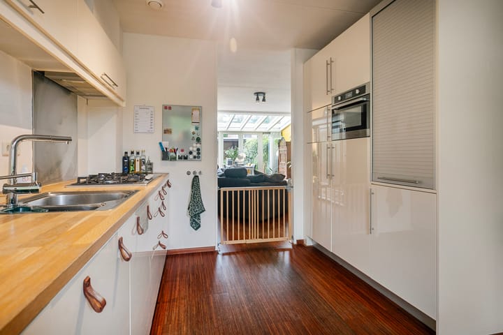 Foto 16 van Anjelierstraat 29