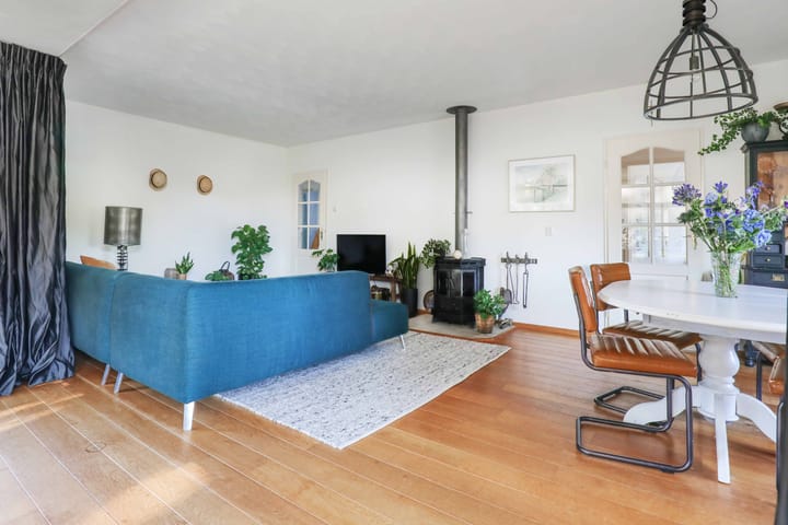 Foto 13 van Van Tuyllstraat 75