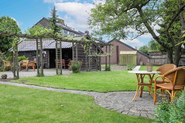 Foto 25 van Van Tuyllstraat 75