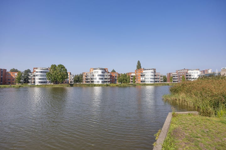 Bekijk foto 35 van Mevrouw De Rooweg 35