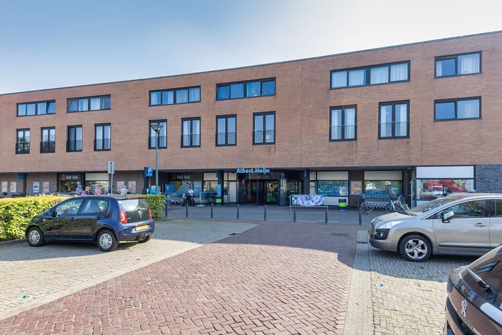 View photo 38 of Mevrouw De Rooweg 35