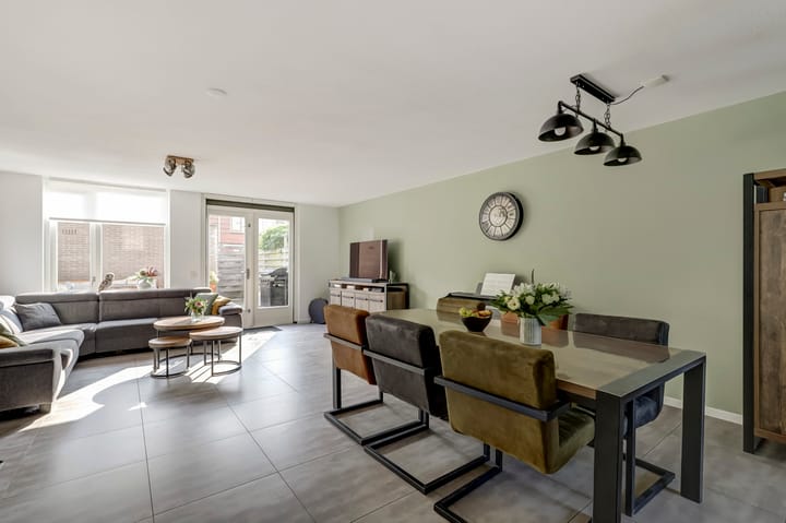 Foto 16 van Monetstraat 5