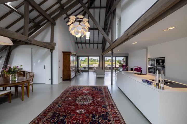 Foto 2 van Aan de Rijn 14-H