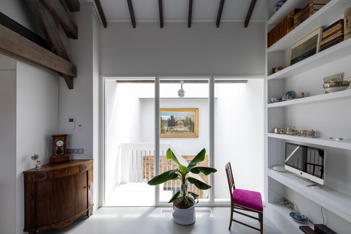 Foto 20 van Aan de Rijn 14-H