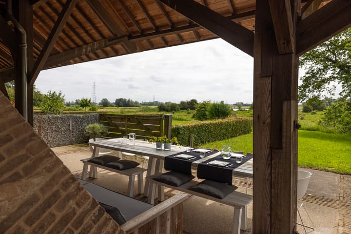 Foto 32 van Aan de Rijn 14-H