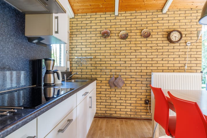 Photo 12 of Duinrooshoek 343