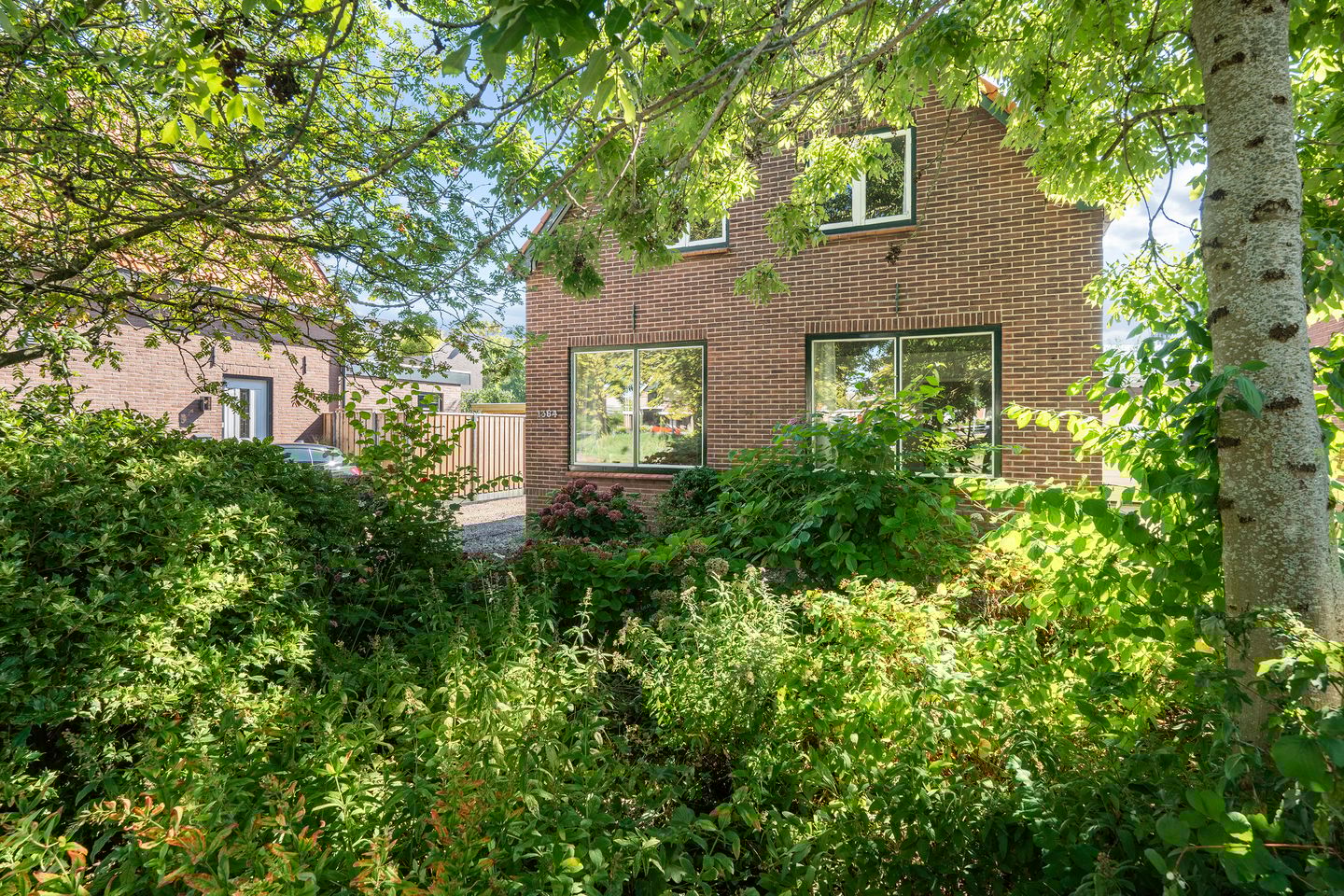 Foto 10 van Hoofdweg 1364