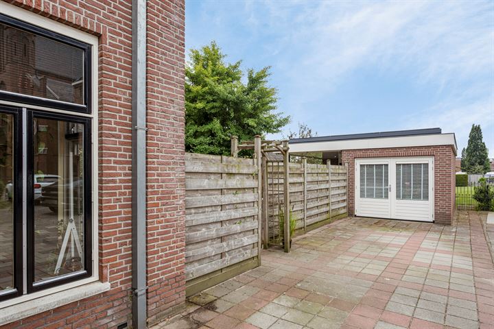 Bekijk foto 35 van Hengevelderstraat 26