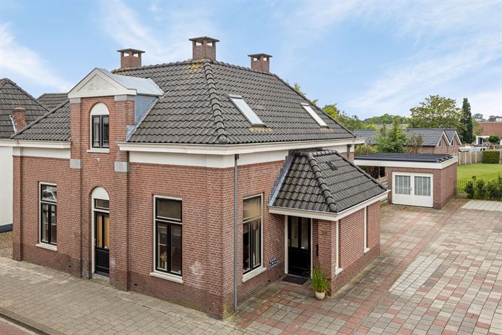 Bekijk foto 38 van Hengevelderstraat 26