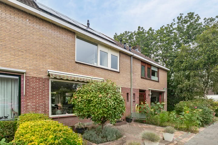 Foto 8 van Dr. Albert Schweitzerlaan 173