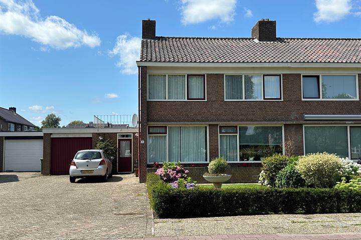 Bekijk foto 3 van Voeghoutenstraat 4