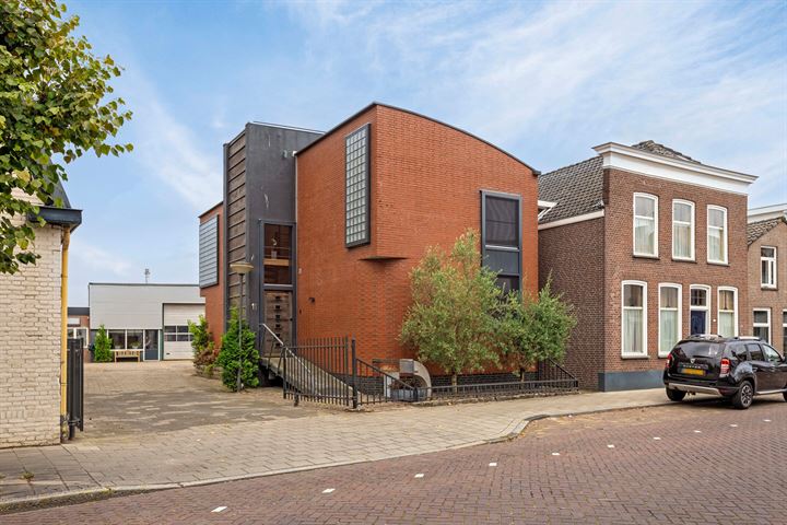 Loeffstraat 11, Waalwijk