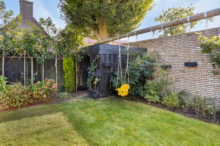 Foto 42 van Burg. van Goelst Meijerweg 13