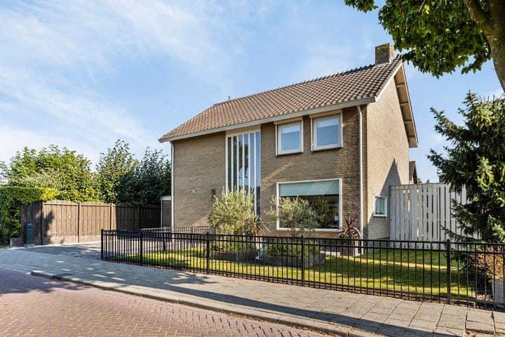 Foto 45 van Burg. van Goelst Meijerweg 13