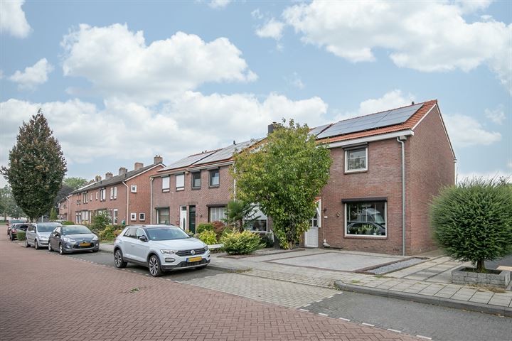 Bekijk foto 20 van St.Jozefstraat 50