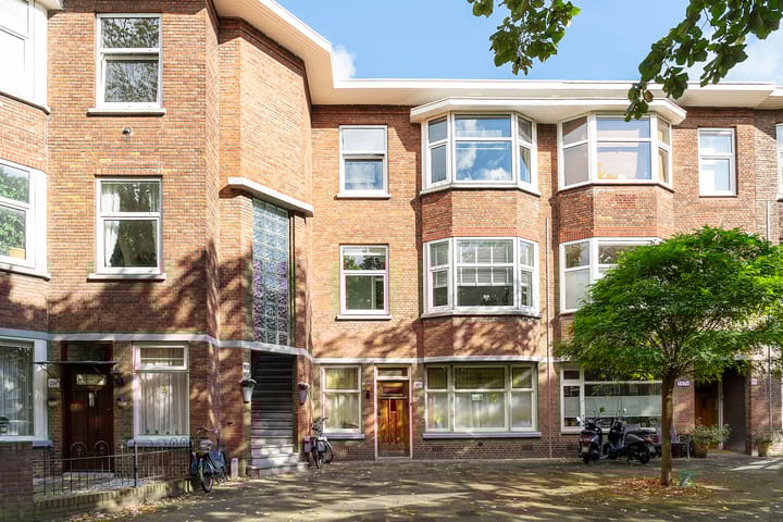 Foto 7 van Caan van Necklaan 167